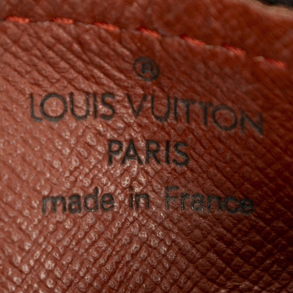 Louis Vuitton Papillon Pouch - Picture 10 of 10
